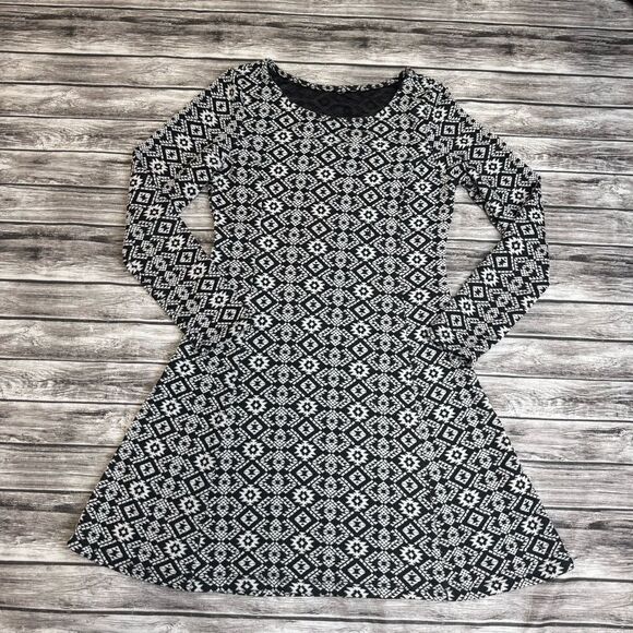 Women's Black White Geometric Fit Flare Dress Long Sleeve Knee Length S - Picture 11 of 12
